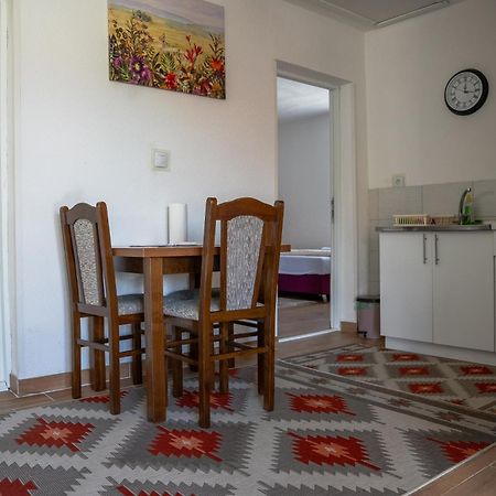 Ilidza Garden Escape Apartment Sarajevo Exterior photo